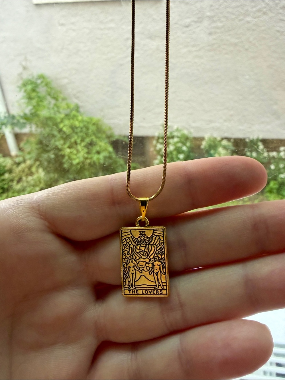 The Lovers ✨ Tarot Card Necklace - Picture 4 of 10
